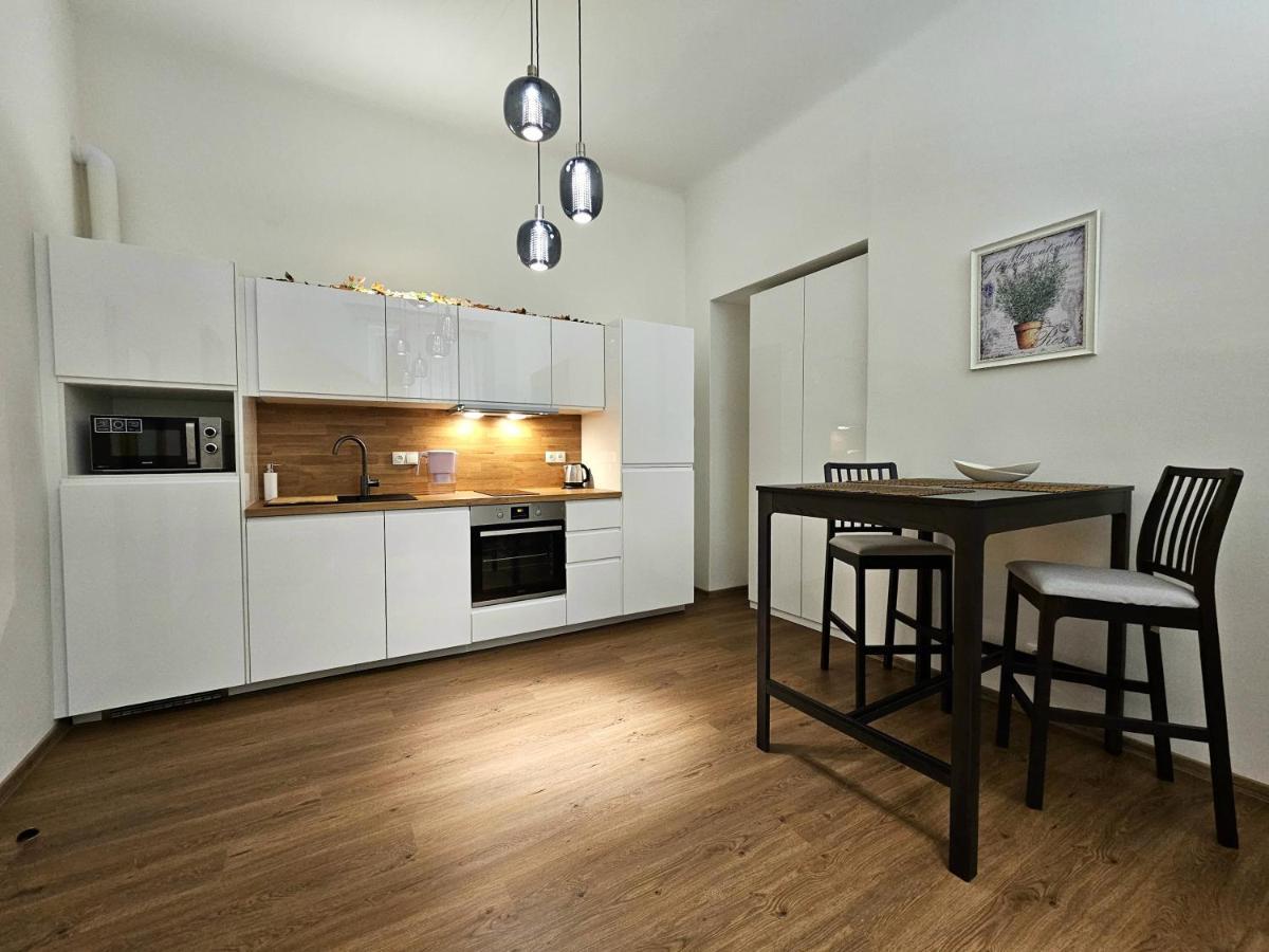 Sweet Apartment In The Heart Of Prag Dış mekan fotoğraf